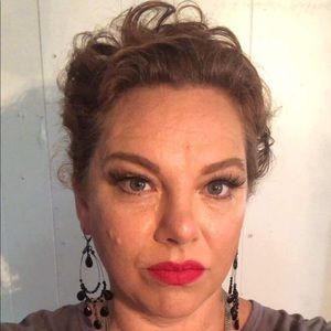 Meet your Posher, Aimee